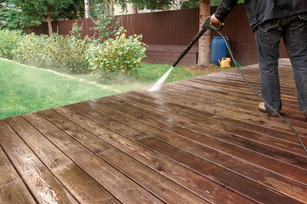 Best Animal Enclosure Cleaning  in Wauwatosa, WI